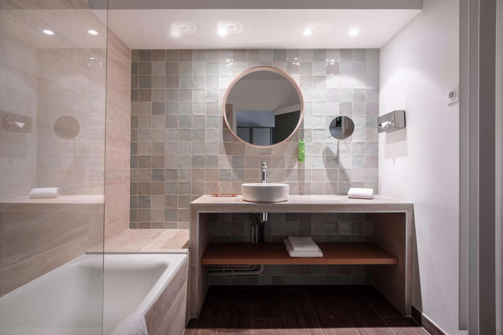 Best Western Plus L'Oree Paris Sud Saulx-les-Chartreux Екстериор снимка